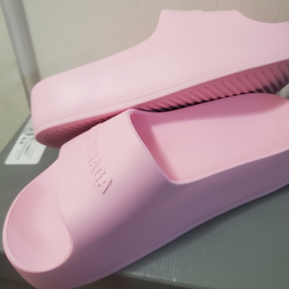 Balenciaga Women's Chunky Platform Slide Sandals - Picture 2 of 4